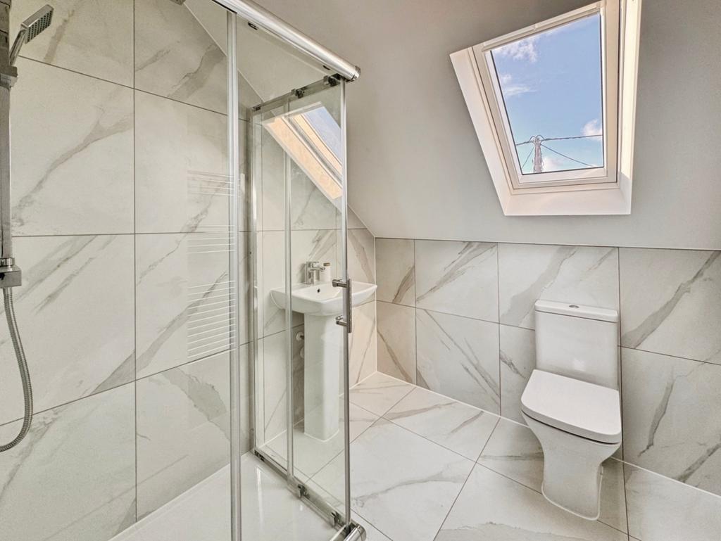 En-Suite Shower
