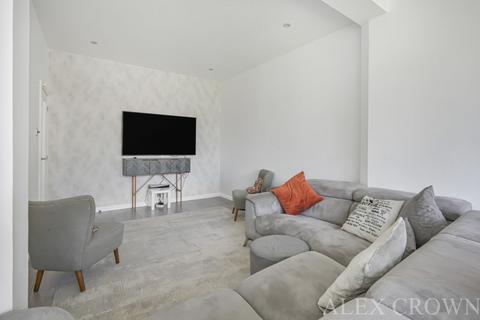 3 bedroom semi-detached house for sale, Curthwaite Gardens, Oakwood