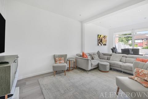 3 bedroom semi-detached house for sale, Curthwaite Gardens, Oakwood