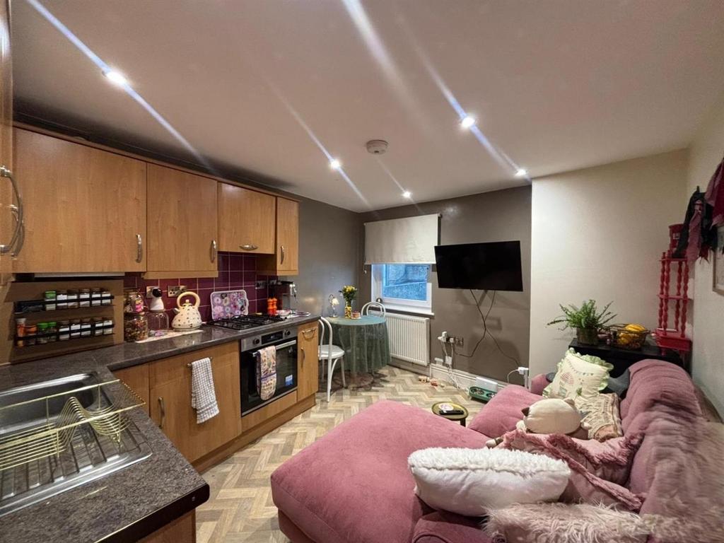 Front room.jpg
