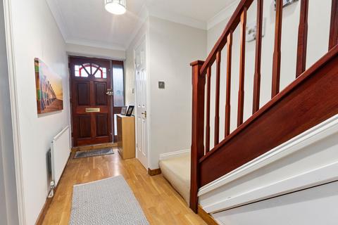 4 bedroom detached house for sale, Saxon Road, Crawley RH10
