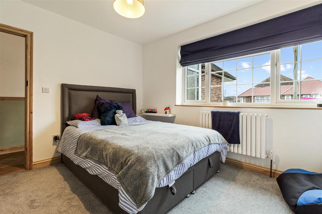 12 A Becket Gardens-007.JPG