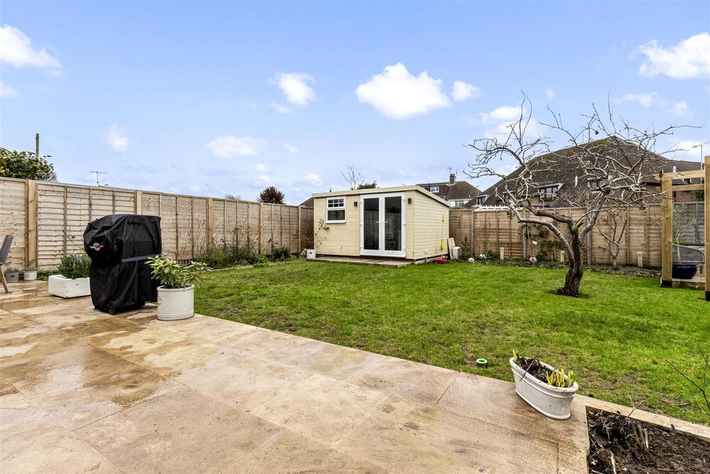 12 A Becket Gardens-015.JPG