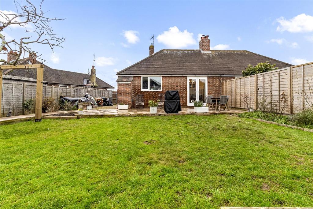 12 A Becket Gardens-019.JPG