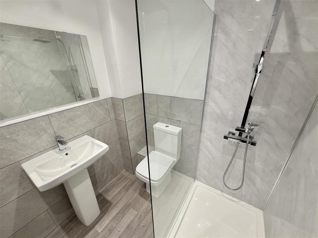 Shower Room 2