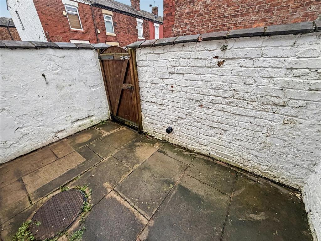Rear Yard 2