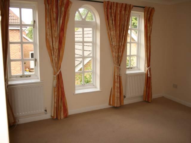 Bedroom 1a.JPG