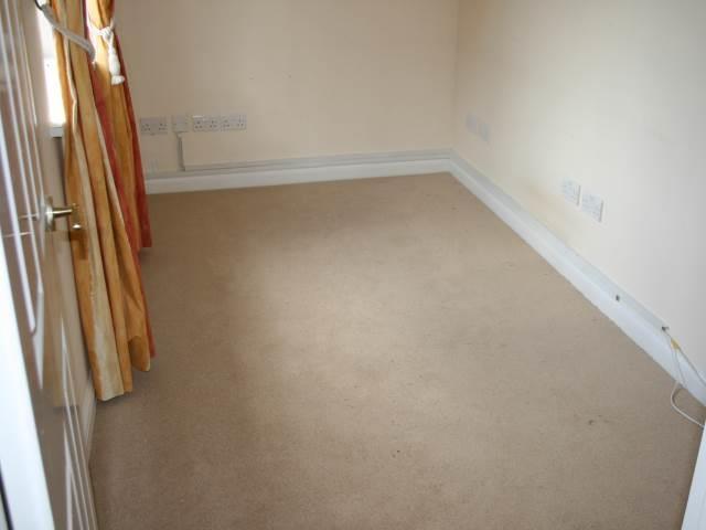 Bedroom 3 (1).JPG
