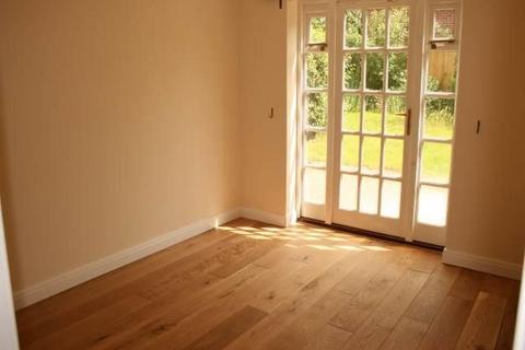 undefined, Warren Close, Aylesbury HP17