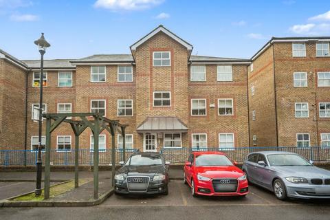 2 bedroom flat for sale, 44 River Bank Close, Maidstone, Kent, ME15 7RZ