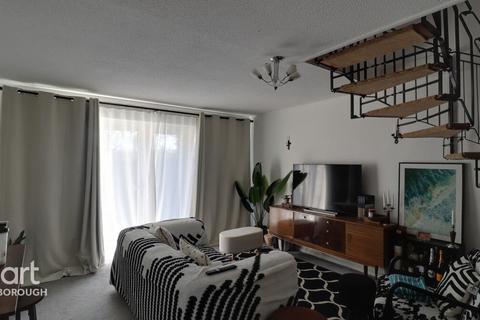 2 bedroom end of terrace house for sale, Somerville, Werrington