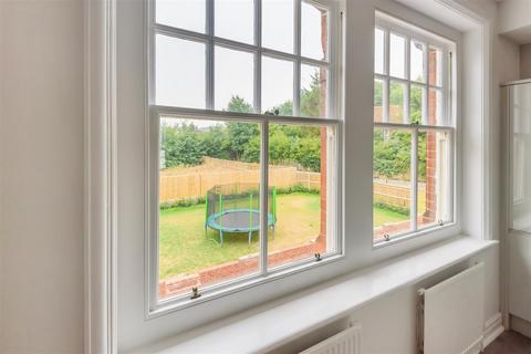 undefined, Grove Road, Guildford