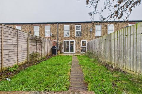 3 bedroom terraced house for sale, Ripon Road, Stevenage SG1