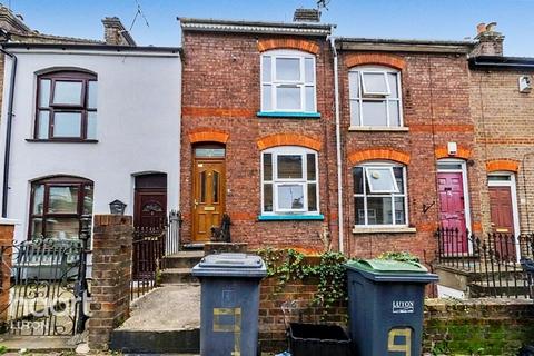 4 bedroom terraced house for sale, Winsdon Road, Luton