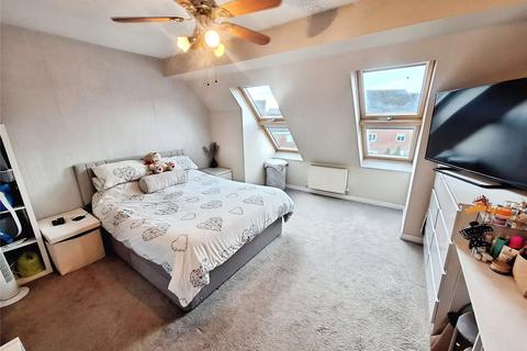 3 bedroom semi-detached house for sale, Wisteria Way, Warwickshire CV10