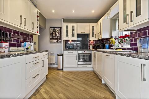 2 bedroom detached bungalow for sale, Langbury Lane, Worthing BN12