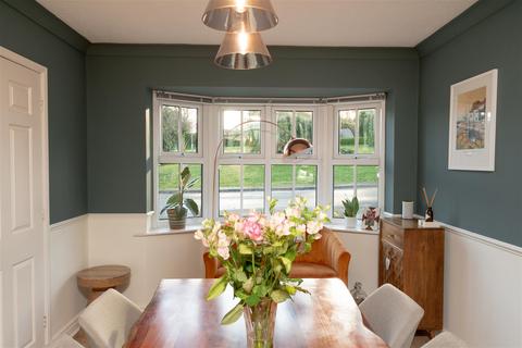 4 bedroom detached house for sale, Lyndon Road, Wetherby LS23