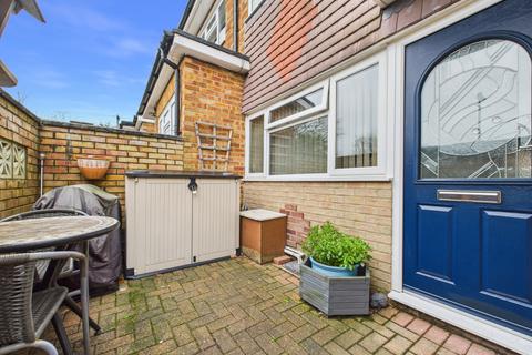 3 bedroom terraced house for sale, Heath Road North, Locks Heath, SO31 7PN