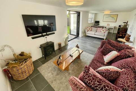 4 bedroom detached house for sale, Llys Cerrig Isaf, Pen-Y-Fai, Bridgend, CF31