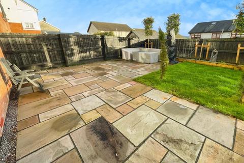 4 bedroom detached house for sale, Llys Cerrig Isaf, Pen-Y-Fai, Bridgend, CF31