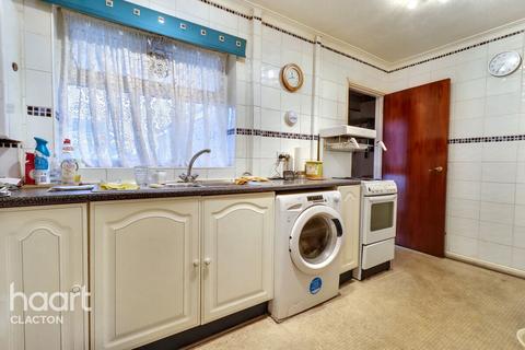 3 bedroom terraced house for sale, Chestnut Avenue, Clacton-On-Sea