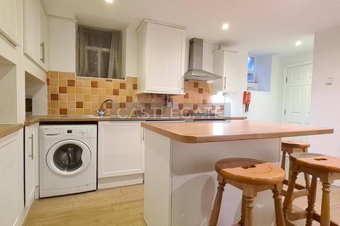 undefined, Fitzwilliam Street, Huddersfield, HD1 5BB