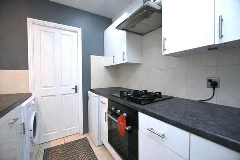 undefined, Highland Road, Aldershot GU12
