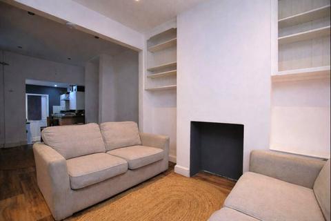 undefined, Highland Road, Aldershot GU12
