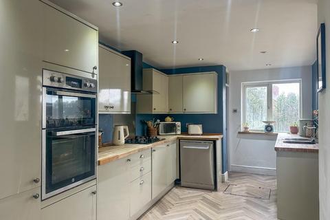 3 bedroom terraced house for sale, Balmoral Road, Queens Park, Northampton NN3