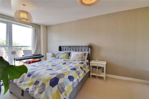 2 bedroom apartment for sale, Upton Road, Hertfordshire WD18