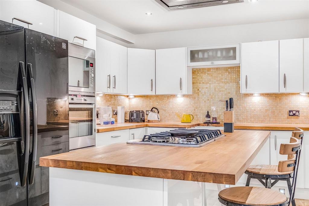 Kitchen 3