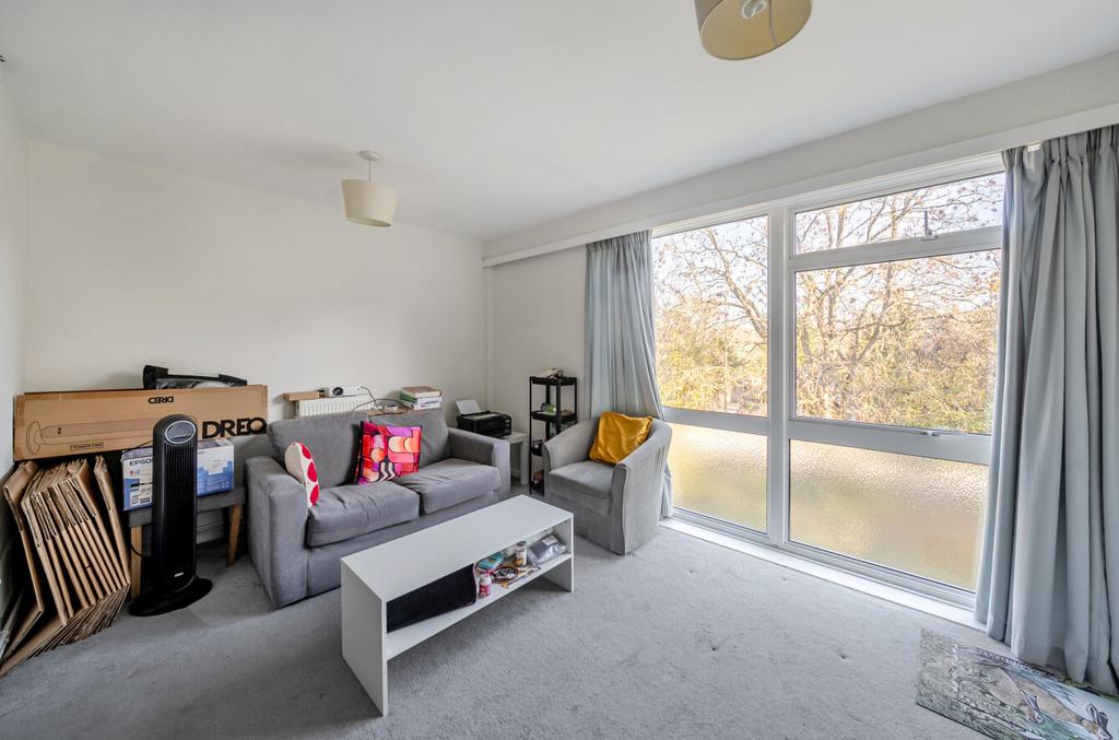 Sitting/Dining Room