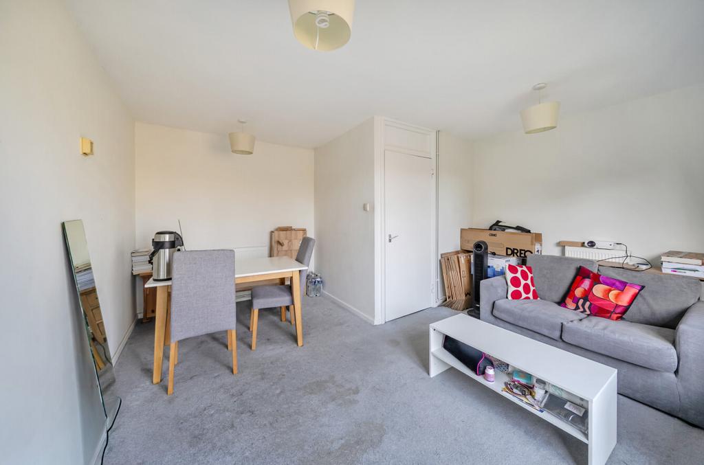 Sitting/Dining Room