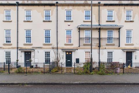 4 bedroom terraced house for sale, Hazel Way, Lobleys Drive, Brockworth, Gloucester, GL3