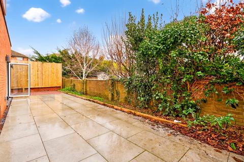 undefined, Pavilion Road, Worthing, BN14
