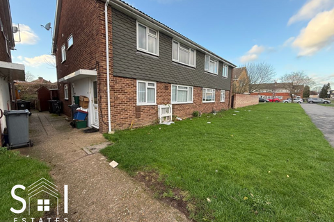 2 bedroom maisonette to rent, Sutton Hall Road, Hounslow, TW5 0PX