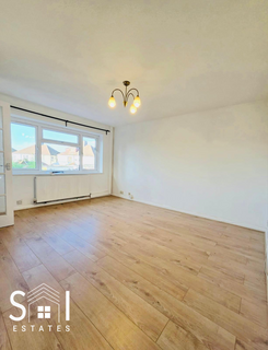 2 bedroom maisonette to rent, Sutton Hall Road, Hounslow, TW5 0PX