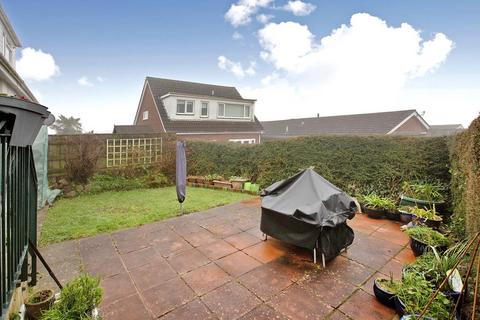 3 bedroom semi-detached house for sale, Maudlin Drive, Teignmouth, TQ14