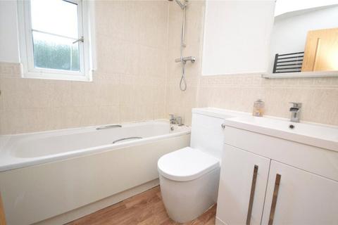 2 bedroom flat to rent, Bexhill Road, London, SE4