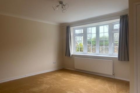 3 bedroom terraced house to rent, Orchard Court, Alcombe TA24