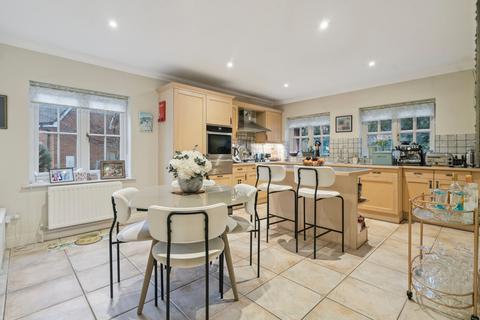5 bedroom detached house for sale, Bourne End SL8