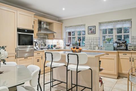 5 bedroom detached house for sale, Bourne End SL8
