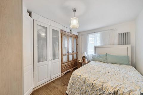 2 bedroom flat for sale, Monroe House, Lorne Close, Regents Park, NW8