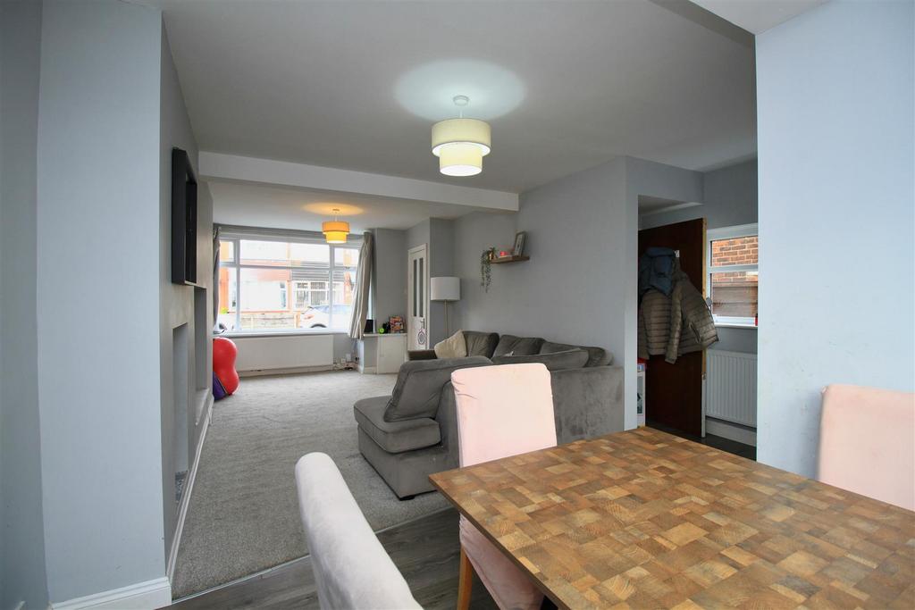 Dining Area .jpg