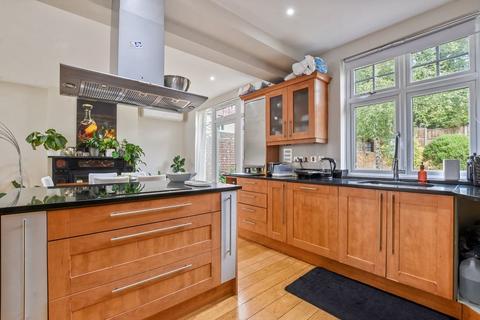 4 bedroom detached house to rent, Dollis Hill Avenue, London, NW2