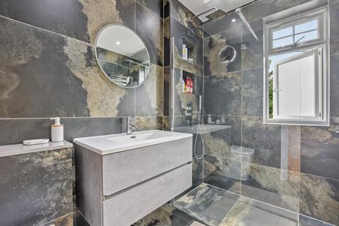 4 bedroom detached house to rent, Dollis Hill Avenue, London, NW2