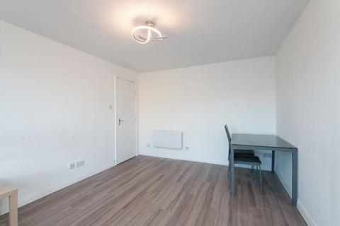 2 bedroom flat for sale, 10H Grovepark Gardens, Glasgow, G20 7JB