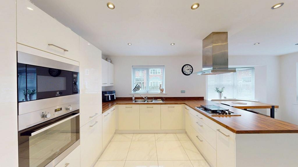 Kitchen / Diner