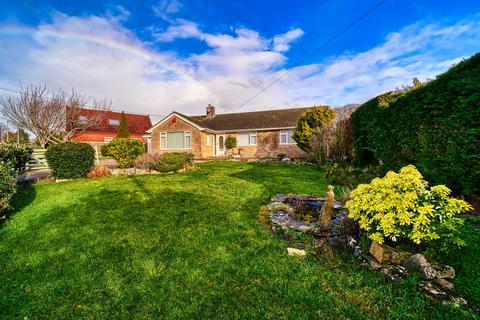 3 bedroom detached bungalow for sale - New Road, Broad Oak, Sturminster Newton