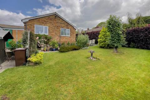 3 bedroom bungalow to rent, York Drive , Upper Batley, West Yorkshire